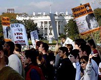 photo of marchers in front of the White House